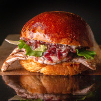 Бургер със свинско бон филе